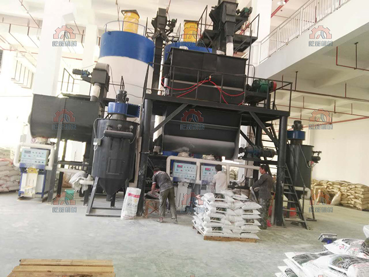 熱熔標(biāo)線涂料全自動(dòng)生產(chǎn)設(shè)備客戶案例